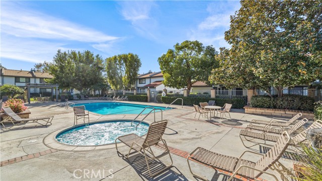 Detail Gallery Image 24 of 29 For 1910 W Palmyra Ave #94,  Orange,  CA 92868 - 4 Beds | 2/1 Baths