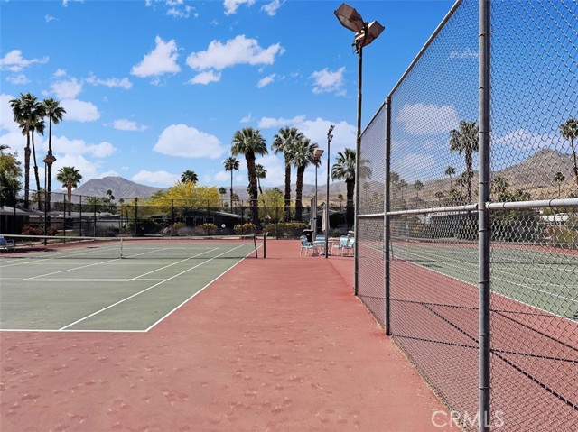 Detail Gallery Image 16 of 21 For 199 Juniper, Palm Springs,  CA 92264 - 2 Beds | 2 Baths
