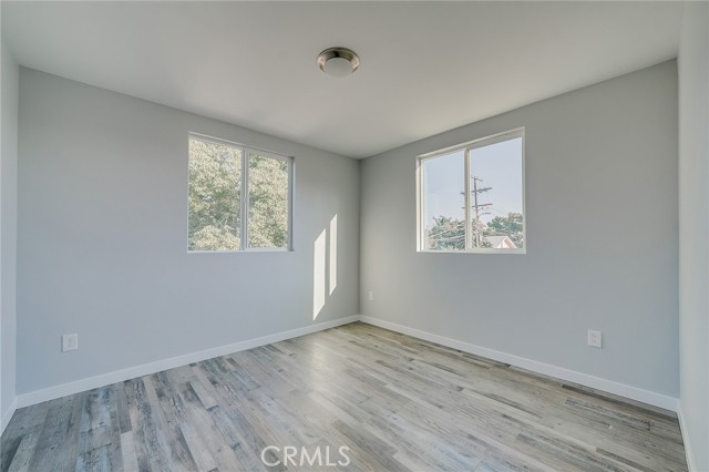 Detail Gallery Image 10 of 18 For 1348 W 41st Pl, Los Angeles,  CA 90037 - – Beds | – Baths