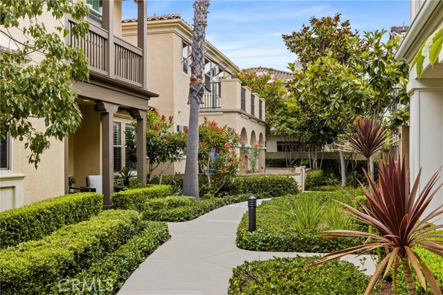 8315 Kendall Drive, Huntington Beach CA: https://media.crmls.org/medias/38b6d4e1-6829-49f3-8a24-7d0ce3ef66b0.jpg