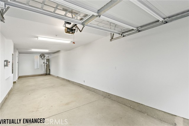 Detail Gallery Image 24 of 29 For 2560 Valentina Way #2,  Commerce,  CA 90040 - 3 Beds | 3 Baths