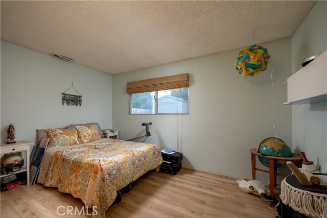 Detail Gallery Image 19 of 26 For 332 Grenfall Ln, Big Bear City,  CA 92314 - 3 Beds | 2 Baths