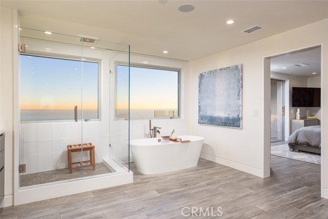 Detail Gallery Image 17 of 38 For 1238 Anacapa Way, Laguna Beach,  CA 92651 - 4 Beds | 4 Baths