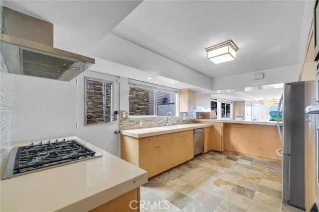 Detail Gallery Image 15 of 34 For 1006 Bay Front, Newport Beach,  CA 92662 - 4 Beds | 5 Baths