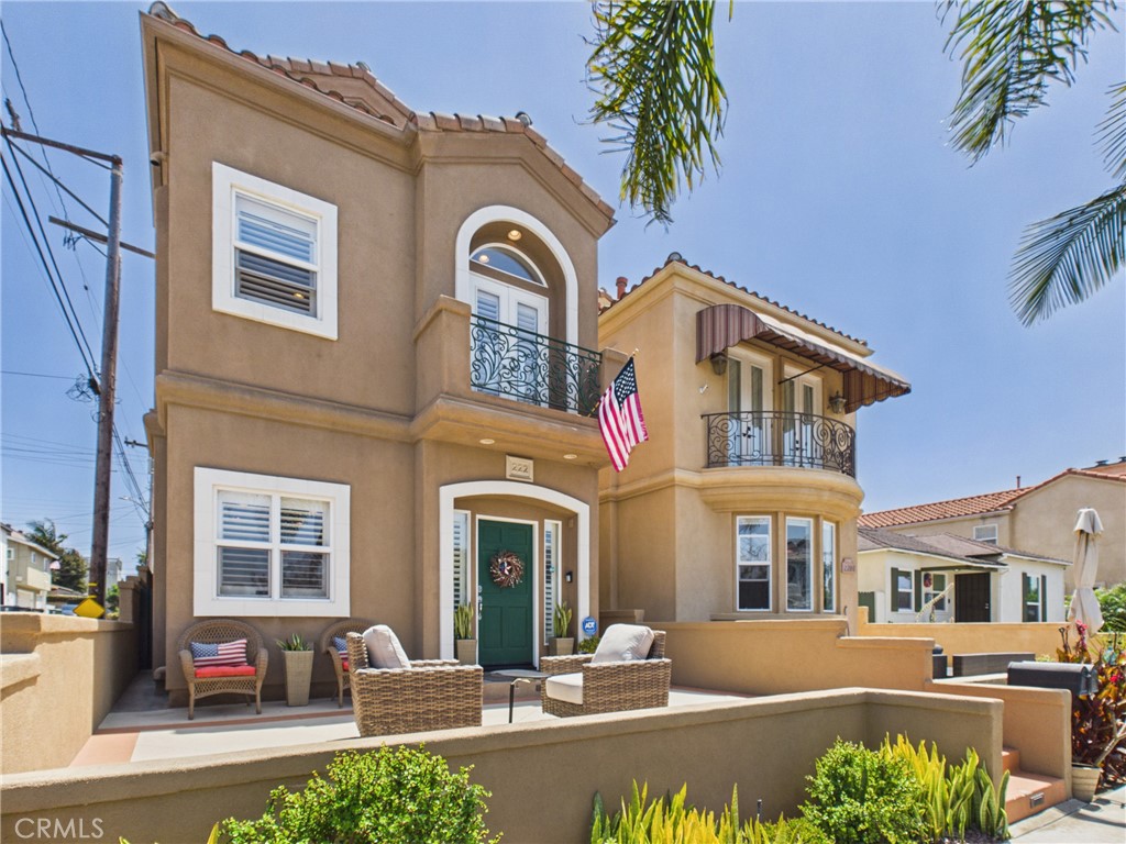 MLS #OC26138330 image #2