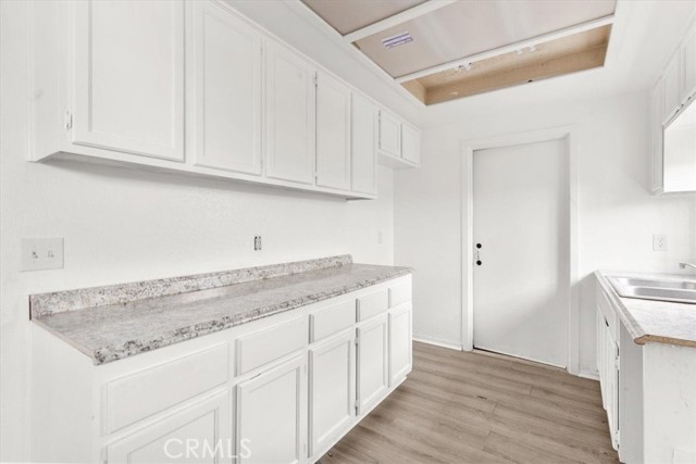 Detail Gallery Image 9 of 17 For 2272 E 105th St, Los Angeles,  CA 90002 - 3 Beds | 2 Baths