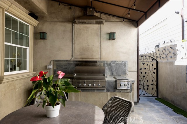 2681 Crestview Drive, Newport Beach CA: https://media.crmls.org/medias/38bb2391-a768-434f-8bb8-28eece7c25ab.jpg