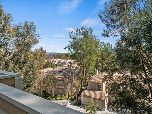 Detail Gallery Image 8 of 34 For 24528 Mcbean Pkwy #30,  Valencia,  CA 91355 - 2 Beds | 2 Baths