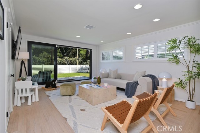 Detail Gallery Image 15 of 33 For 12614 Morrison, Studio City,  CA 91607 - 4 Beds | 3 Baths