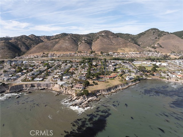Detail Gallery Image 35 of 36 For 2585 Barcelona, Pismo Beach,  CA 93449 - 3 Beds | 2/1 Baths