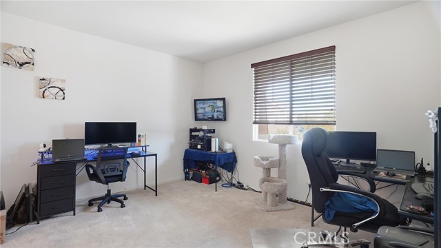 Detail Gallery Image 20 of 75 For 4727 W Vahan Ct, Lancaster,  CA 93536 - 5 Beds | 4 Baths