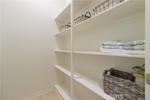 Detail Gallery Image 20 of 47 For 16034 Ulysses Ln, Fontana,  CA 92336 - 6 Beds | 4/1 Baths