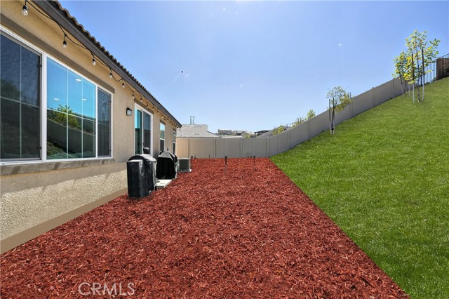 Detail Gallery Image 32 of 34 For 41018 Chambord Dr, Lake Elsinore,  CA 92532 - 4 Beds | 2 Baths