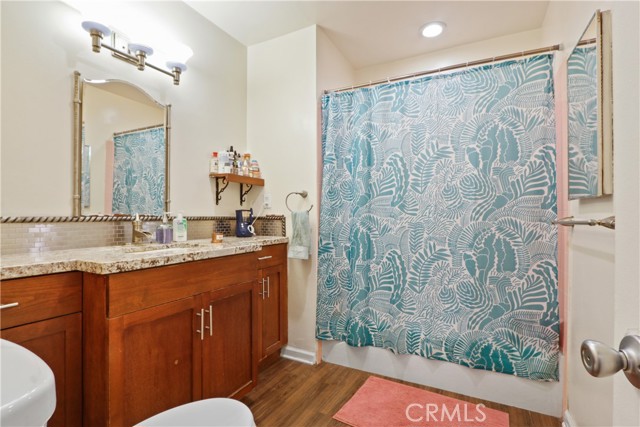 Detail Gallery Image 8 of 10 For 939 E Appleton St #25,  Long Beach,  CA 90802 - 1 Beds | 1 Baths