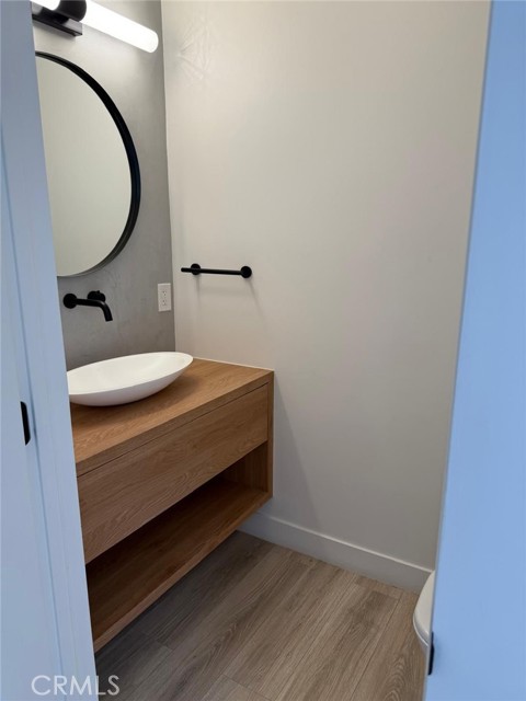 22539 Dolorosa Street, Woodland Hills CA: https://media.crmls.org/medias/38c30a81-efdc-47b3-8bab-f67000cb76ad.jpg