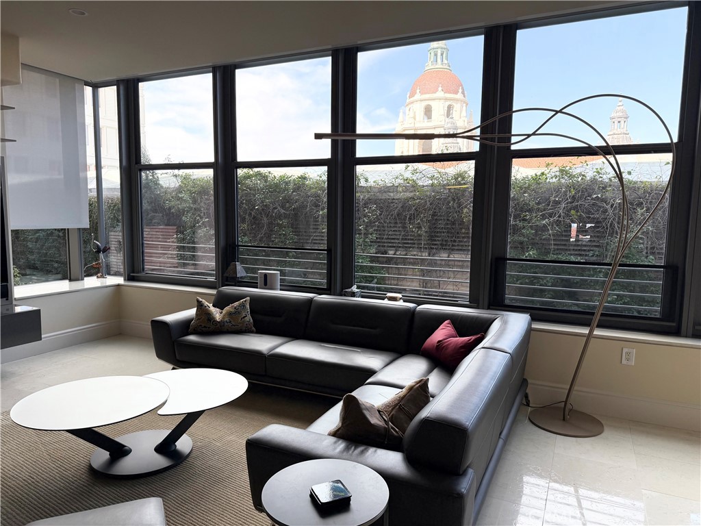 345 E Colorado Boulevard 303Pasadena img 3