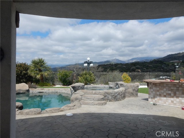 Detail Gallery Image 13 of 75 For 37170 Marondi Dr, Calimesa,  CA 92320 - 4 Beds | 3/2 Baths