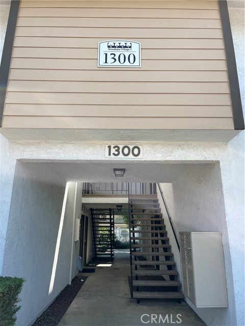 Detail Gallery Image 1 of 1 For 1300 W Lambert Rd #2,  La Habra,  CA 90631 - 2 Beds | 1 Baths