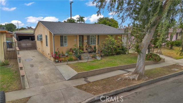 Detail Gallery Image 1 of 15 For 704 S Taylor Ave, Montebello,  CA 90640 - 4 Beds | 2/1 Baths