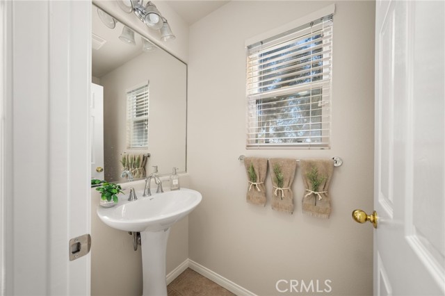 Detail Gallery Image 22 of 65 For 2998 Arborwood Ct, Fullerton,  CA 92835 - 4 Beds | 2/1 Baths