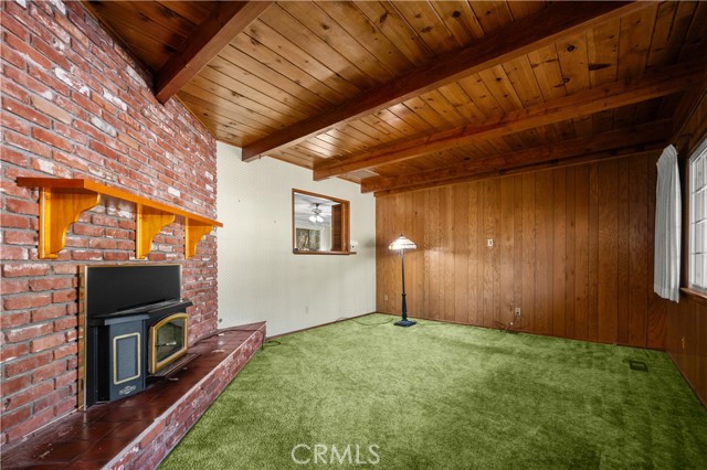 Detail Gallery Image 6 of 49 For 1109 Mount Shasta Rd, Big Bear City,  CA 92314 - 4 Beds | 2/1 Baths