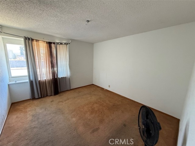 2073 Sandalwood Drive, Santa Maria CA: https://media.crmls.org/medias/38c6b69e-7023-4cba-971d-a60286a5cca9.jpg