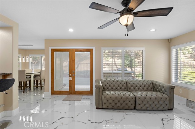 Detail Gallery Image 10 of 47 For 3617 Valley Ct, San Bernardino,  CA 92407 - 3 Beds | 2/1 Baths