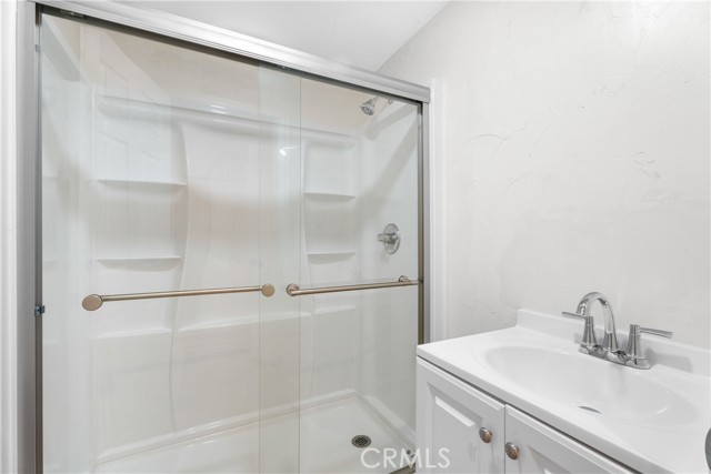 25496 Coral Wood Street, Lake Forest CA: https://media.crmls.org/medias/38c7b31d-f107-444d-b4e8-27572680f845.jpg