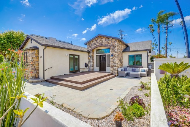 627 7th Street, Huntington Beach CA: https://media.crmls.org/medias/38c7f90c-91d3-498b-8288-2c0748feadf2.jpg