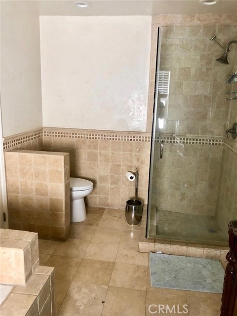 Detail Gallery Image 20 of 25 For 5503 Tampa Ave, Tarzana,  CA 91356 - 5 Beds | 4/1 Baths