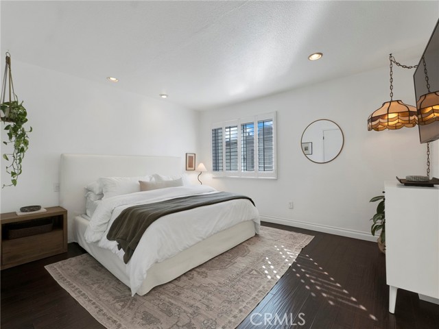 Detail Gallery Image 4 of 27 For 11806 Moorpark #C,  Studio City,  CA 91604 - 4 Beds | 3 Baths