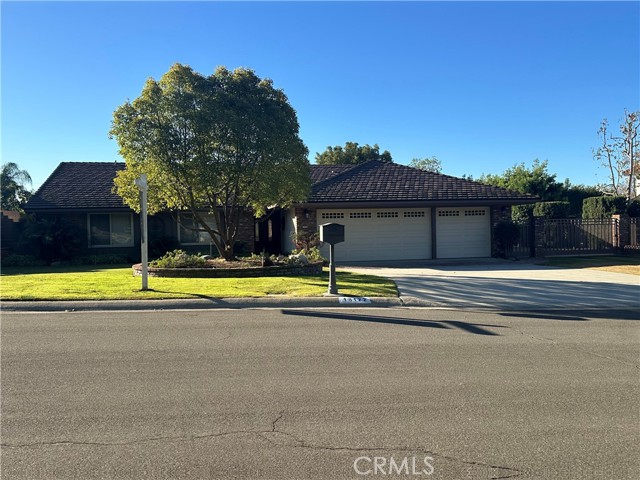 Detail Gallery Image 1 of 30 For 18122 Peppergrove Ave, Yorba Linda,  CA 92886 - 3 Beds | 2/1 Baths