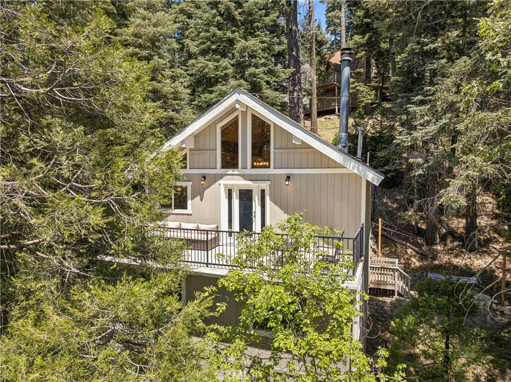 601 Sunderland Court