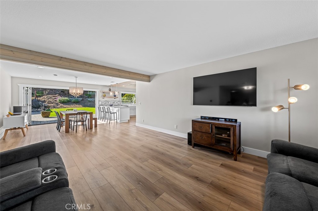 1807 Valencia - photo 6