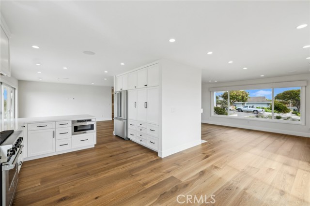 Detail Gallery Image 14 of 29 For 1027 Tiller Way, Corona Del Mar,  CA 92625 - 3 Beds | 2 Baths