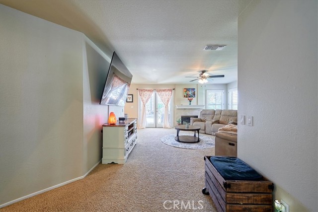 Detail Gallery Image 12 of 53 For 29023 Rosewood Ln, Highland,  CA 92346 - 5 Beds | 2/1 Baths
