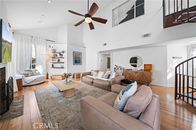 Front Image Thumbnail for CROC25272680