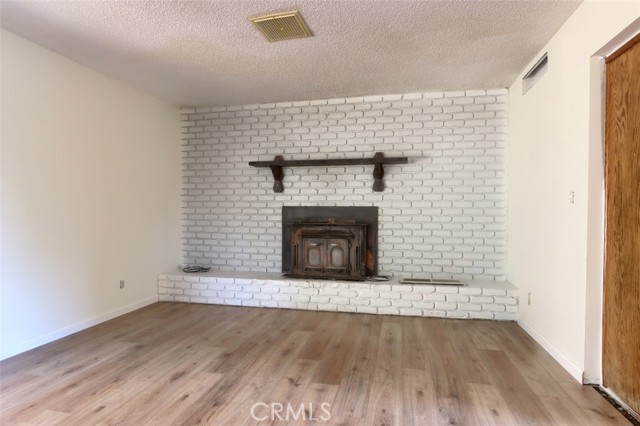 42912 Country Club E Drive, Oakhurst CA: https://media.crmls.org/medias/38ccb1f1-2703-46bc-bc75-7186476183a7.jpg