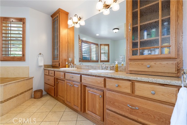 Image 38 of 70 For 9914 Flyrod Drive