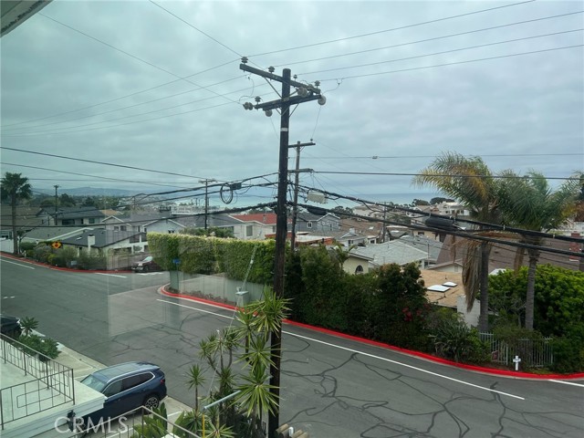 25081 La Cresta Drive, Dana Point CA: https://media.crmls.org/medias/38ce35ea-0d47-4a33-a1a9-9c4fb869882c.jpg