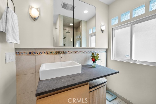 3605 Crest Drive, Manhattan Beach, California 90266, 2 Bedrooms Bedrooms, ,1 BathroomBathrooms,Residential,Sold,Crest,SB21199066