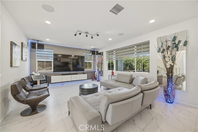 Detail Gallery Image 6 of 52 For 2605 E Tatum, Ontario,  CA 91762 - 5 Beds | 4/1 Baths