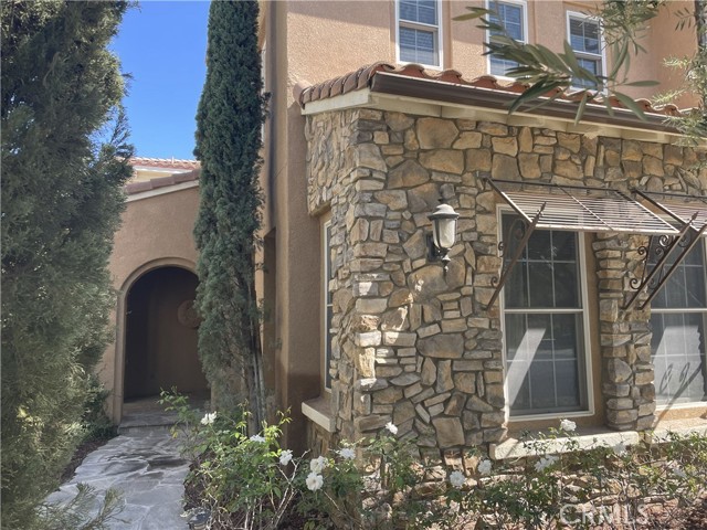 Detail Gallery Image 2 of 55 For 26958 Timberline Ter, Valencia,  CA 91381 - 5 Beds | 4/1 Baths