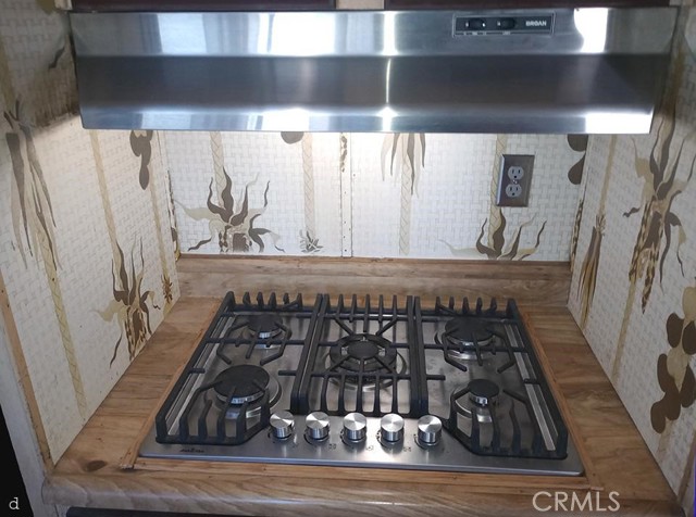 Detail Gallery Image 14 of 17 For 4841 Holly Ave, Long Beach,  CA 90805 - 2 Beds | 2 Baths