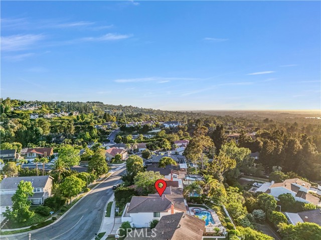 5215 E Rolling Hills Drive, Anaheim Hills CA: https://media.crmls.org/medias/38d1e306-837b-49ff-a4f4-6108cf3ca98d.jpg