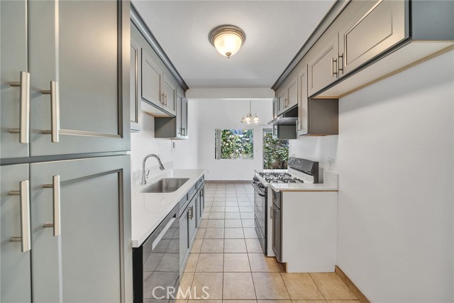 Detail Gallery Image 9 of 26 For 321 Spencer Ave, Upland,  CA 91786 - 2 Beds | 1 Baths