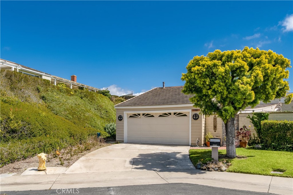 22882 Montalvo Road