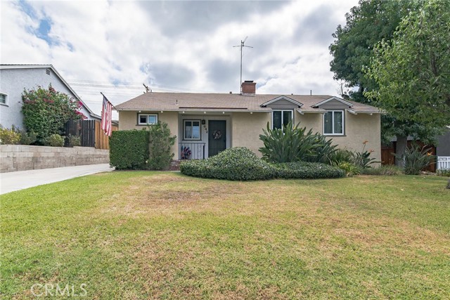 642 Cambridge Drive photo 2