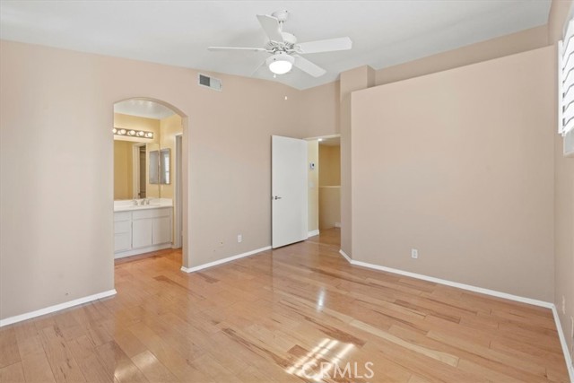 26502 Rock Creek Drive, Valencia CA: https://media.crmls.org/medias/38d2c3e0-0f20-47a5-8b98-b8ab444e542c.jpg