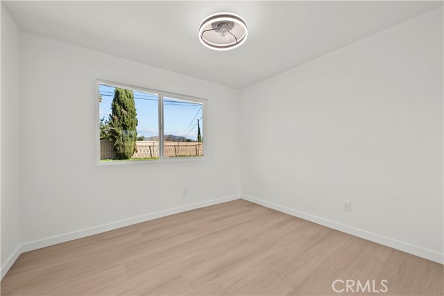 Detail Gallery Image 5 of 45 For 11010 Borden, Pacoima,  CA 91331 - 3 Beds | 2 Baths